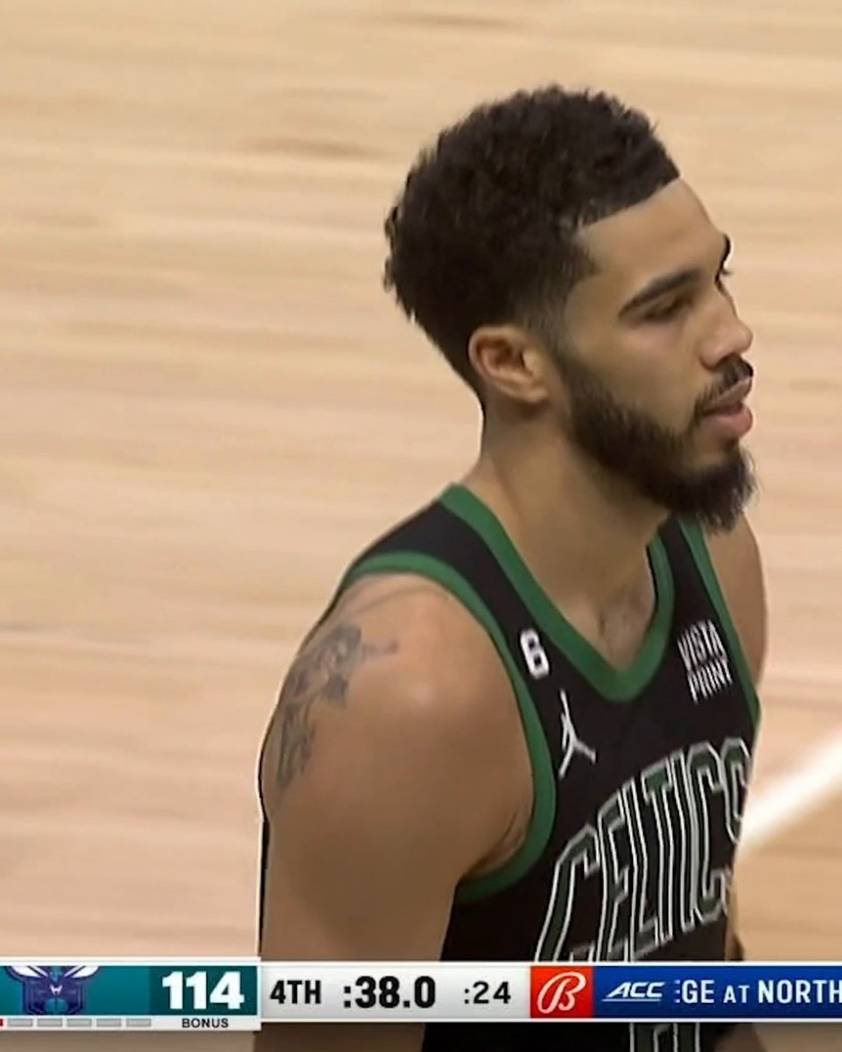 他拿下全队 他拿下全队