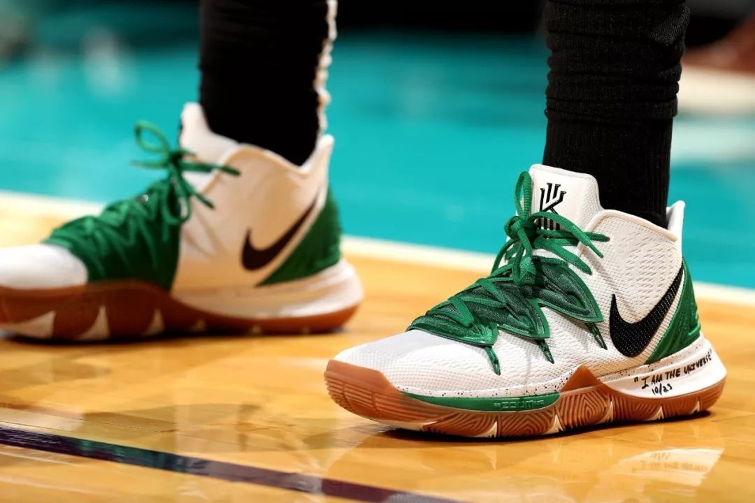 夜深请留白 夜深请留白